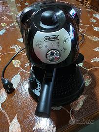 Macchina caffè Espresso De'Longhi