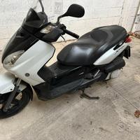 Yamaha X Max 250