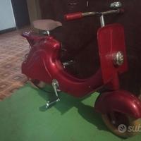 Vespa a pedali ferbedo anni 50 per bambini