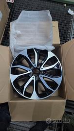 N..4 CERCHI DA 18" PER Mercedes GLA