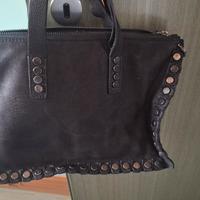 borsa  nera con manici