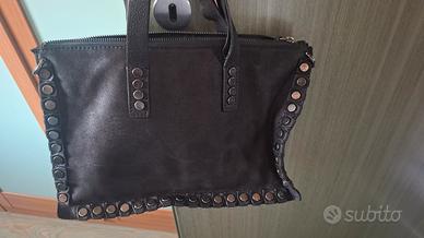borsa  nera con manici