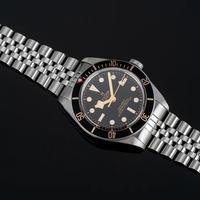 Jubilee Uncle Strap Tudor BB