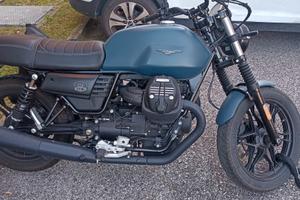 moto Guzzi V7stone night pack