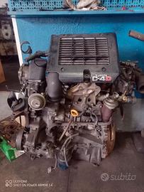 motore toyota yaris d-4d