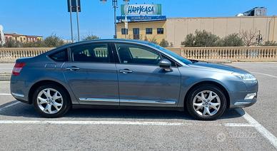 auto perfetta per gli amanti citroen