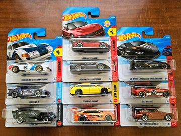 Super lotto di 10 Hot Wheels nuove