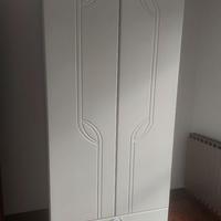 Armadio e cassettiera per cameretta