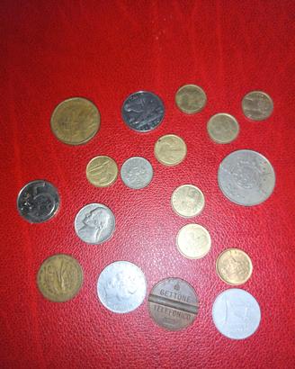Lotto assortito di 17 monete  + 1 gettone vintage 