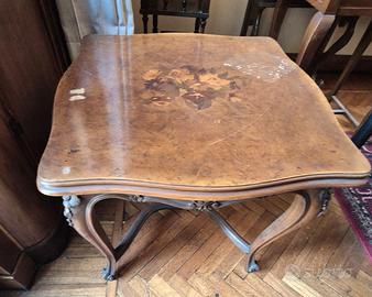 TAVOLO DA SALOTTO ANTICO