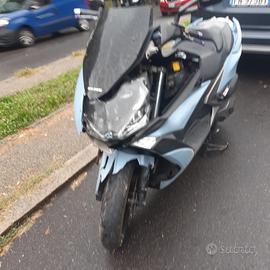 Kymko xciting 400i incidentato