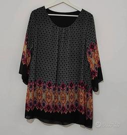 Blusa neta e fantasia 