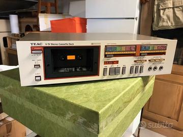 TEAC V-9 Stereo Cassette Deck