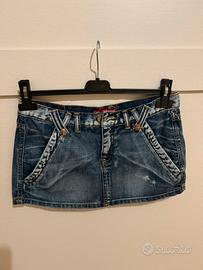 Minigonna jeans a vita bassa