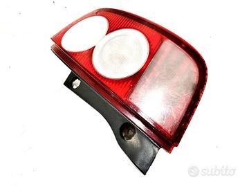 STOP FANALE FANALINO POSTERIORE DESTRO NISSAN Micr