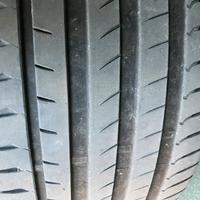 gomme come nuove quattro pezzi 285/35/22