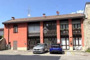 PALAZZINA A UGGIATE-TREVANO