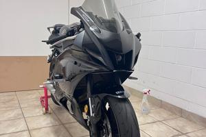 Yamaha R7 (full power)
