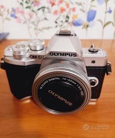 Fotocamera  Olympus OM-D E-M10 Mark III