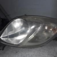 FARO ANTERIORE SINISTRO TOYOTA Yaris Serie 8990106