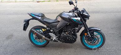 Yamaha MT-03 (2024) - < 5.000 km - Akrapovič