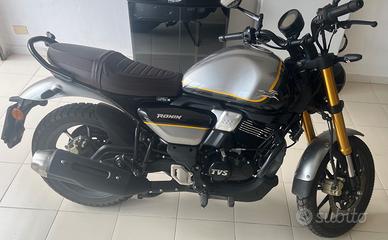 Moto TVS RONIN