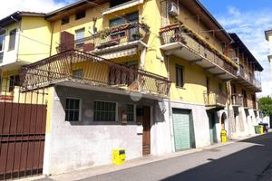 5 LOCALI A BORGOFRANCO D'IVREA