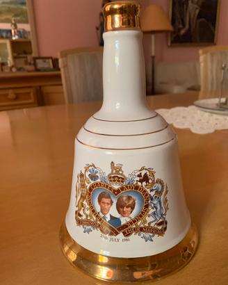 Bottiglia commemorativa di whiskey bells