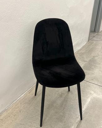 SEDIA IN VELLUTO NERA