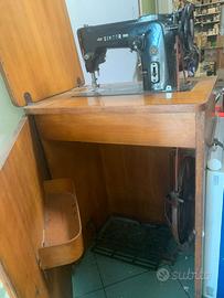Macchina da cucire Singer 306M con mobiletto