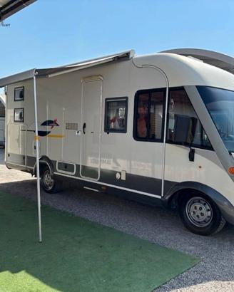 CARTHAGO CHIC I 47 - motorhome con letto matrimoni