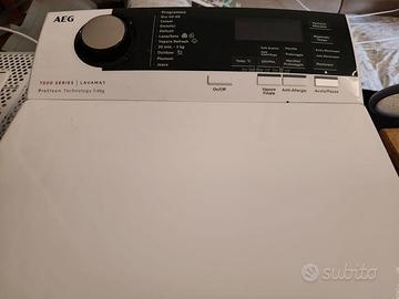 Lavatrice AEG con carica dall'alto