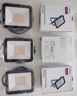 3 Fari Faretti Led Philips 20W 3000K IP65