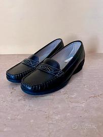 Scarpe in pelle nera 36