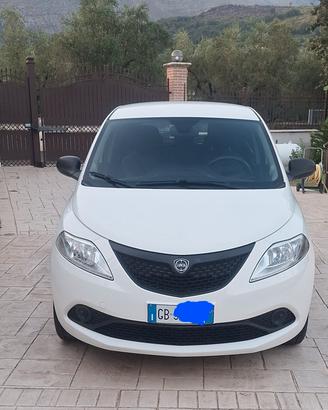 Lancia Ypsilon 1.0 FireFly 5 porte S&S Hybrid Ecoc
