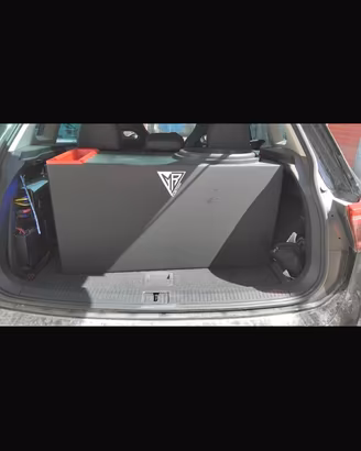 Subwoofer bass face team red