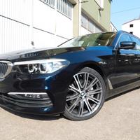 BMW 530d xDrive Touring INDIVIDUAL Pelle-Tetto-HUp