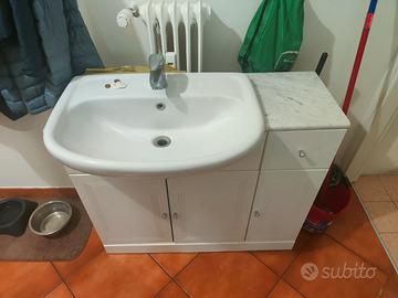 Mobiletto bagno 