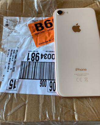 60 € iPhone 8 batteria al 100%