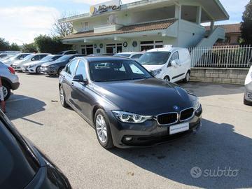 BMW 318 d Business Advantage aut. LED/NAV
