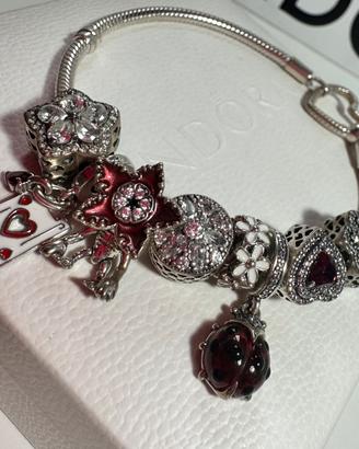 Bracciale moments Pandora con chiusura a cuore