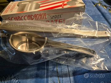 Schiacciapatate in acciaio inox 18/10 nuovo