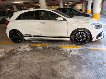 Mercedes A45 Amg