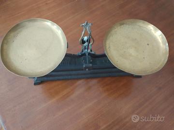 Bilancia in ghisa fine '800