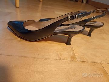 scarpe donna blu modello Chanel n. 36