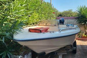 Barca open con motore