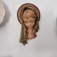 Scultura MariaVergine da appendere dipinta a mano 