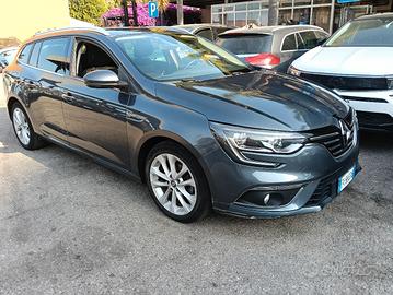 Renault Megane 4 sport tour 