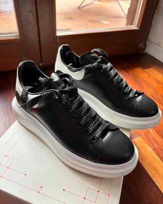 Alexander McQueen N.40 Nere e Bianche