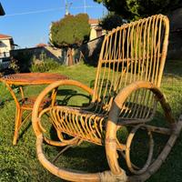 Poltrona e tavolino in Vimini